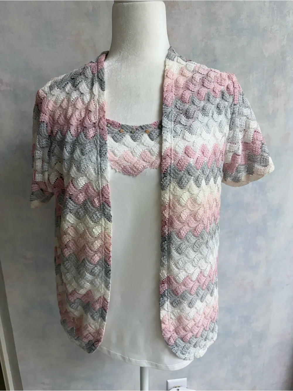 Alfred Dunner 2 pc Matching Tank Top with Lace Sweater.  Casual /Church / Work.